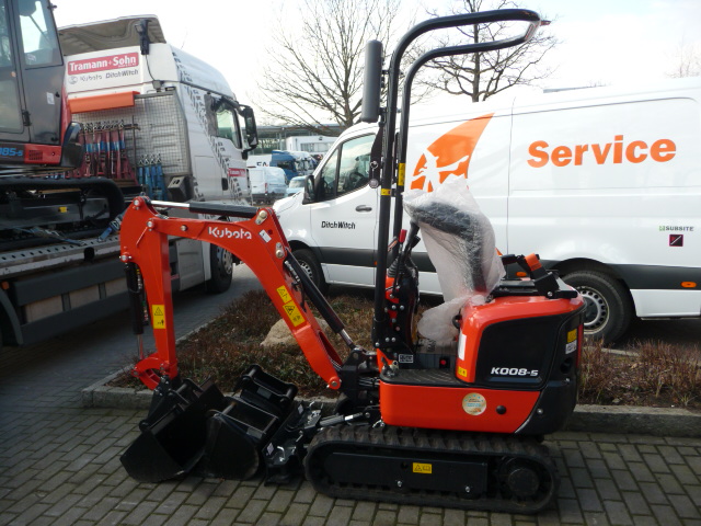 Mini Bagger 0,8t Bild 2