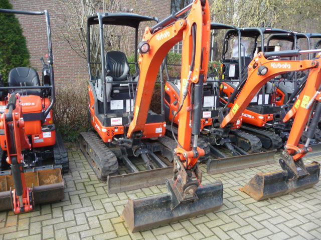 Mini Bagger mit Powertilt 1,9t